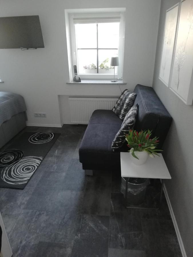 Ferienwohnung Hirmer Цирндорф Екстериор снимка
