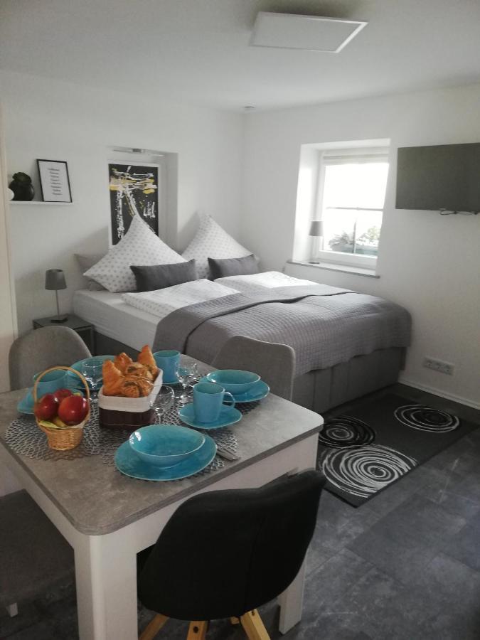 Ferienwohnung Hirmer Цирндорф Екстериор снимка