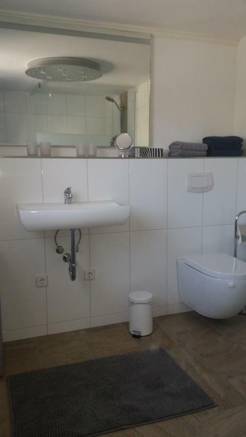 Ferienwohnung Hirmer Цирндорф Екстериор снимка