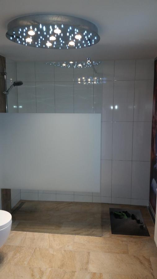 Ferienwohnung Hirmer Цирндорф Екстериор снимка